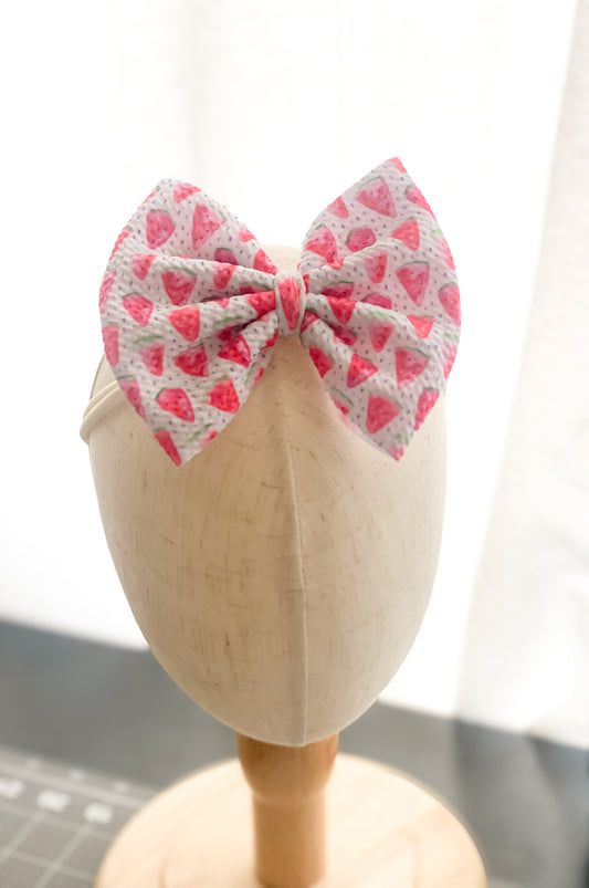 Strawberry Bows